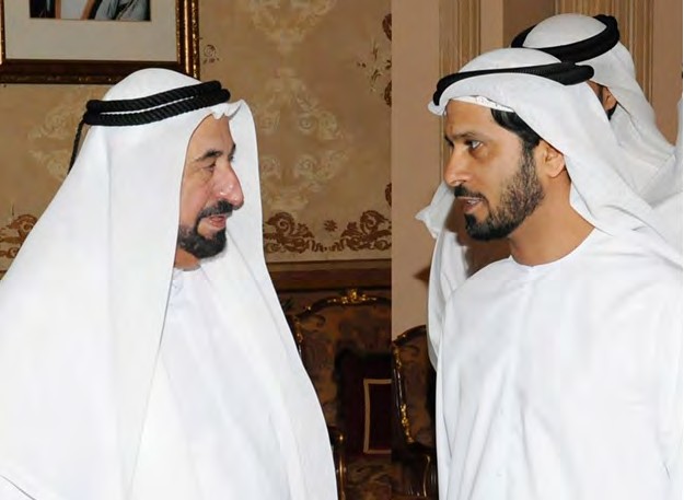 سعادة الدكتور خليفة بن هويدن الكتبي في أحد المجالس الرسمية